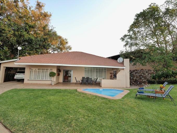 Poinsettia Family Cottage เฮซีวิว ภายนอก รูปภาพ